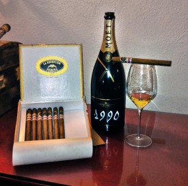 Grand Vintage Collection 1990 e il sigaro al suo fianco