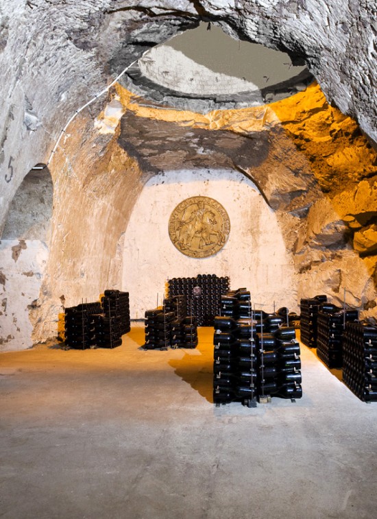 Foto della vinothèque del Comtes, cantine di Taittinger a Reims