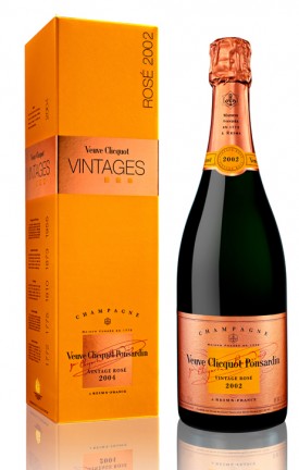 Bottiglia di Vintage Rosé, di Veuve Clicquot 2002