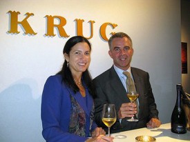 foto di Olivier Krug e Margareth Henriquez, presidente della maison