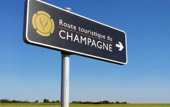 cartello che indica il giro turistico in champagne