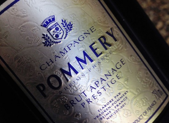 bottiglia di champagne Pommery Brut Apanage Prestige