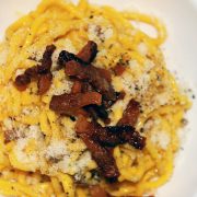 tonnarelli alla carbonara impiattati