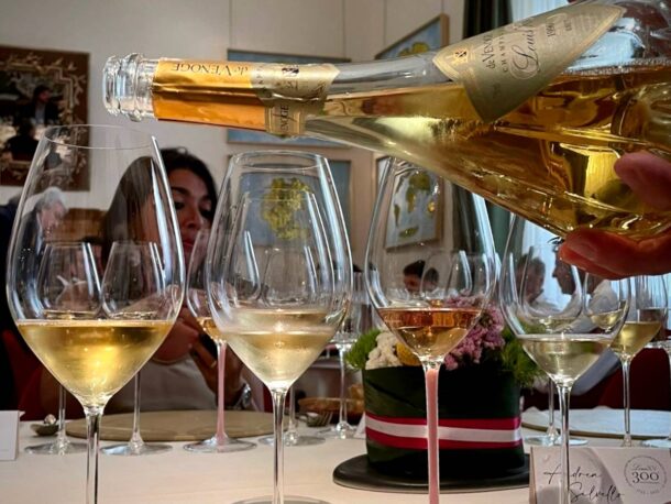 bottiglia di champagne De Venoge, Louis XV e 4 calici