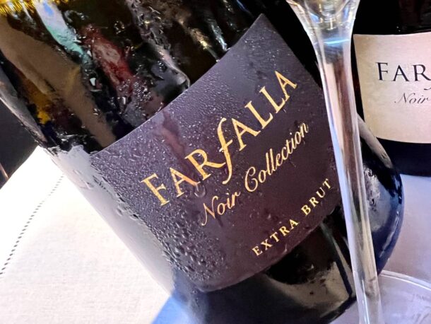 bottiglia di ballabio farfalla noir collection extra brut