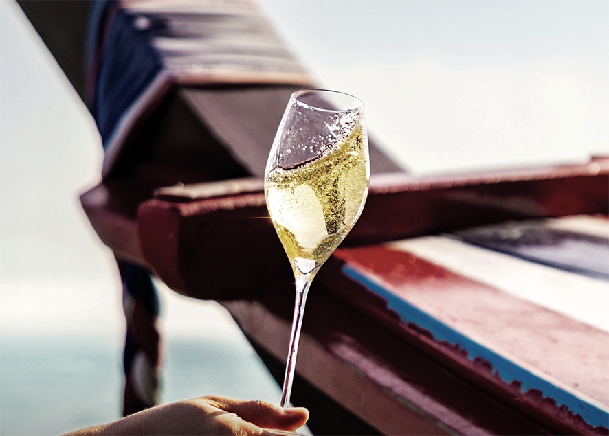 calice di champagne in primo piano